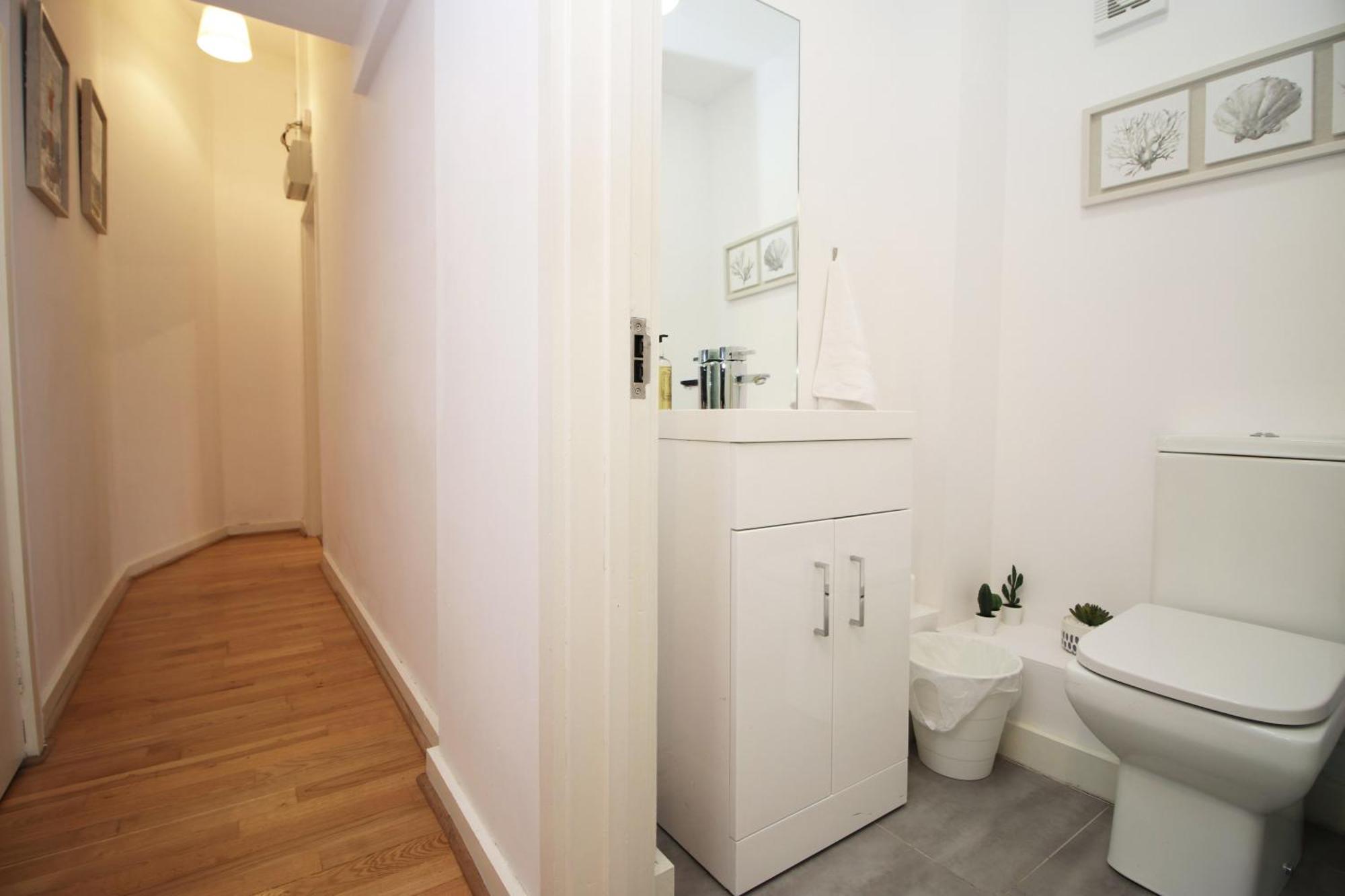 Coastal Penarth Dream! Close To Cardiff Superb Location Near Bars And Restaurants! Dog Friendly And Welcome Breakfast Pack! Esterno foto
