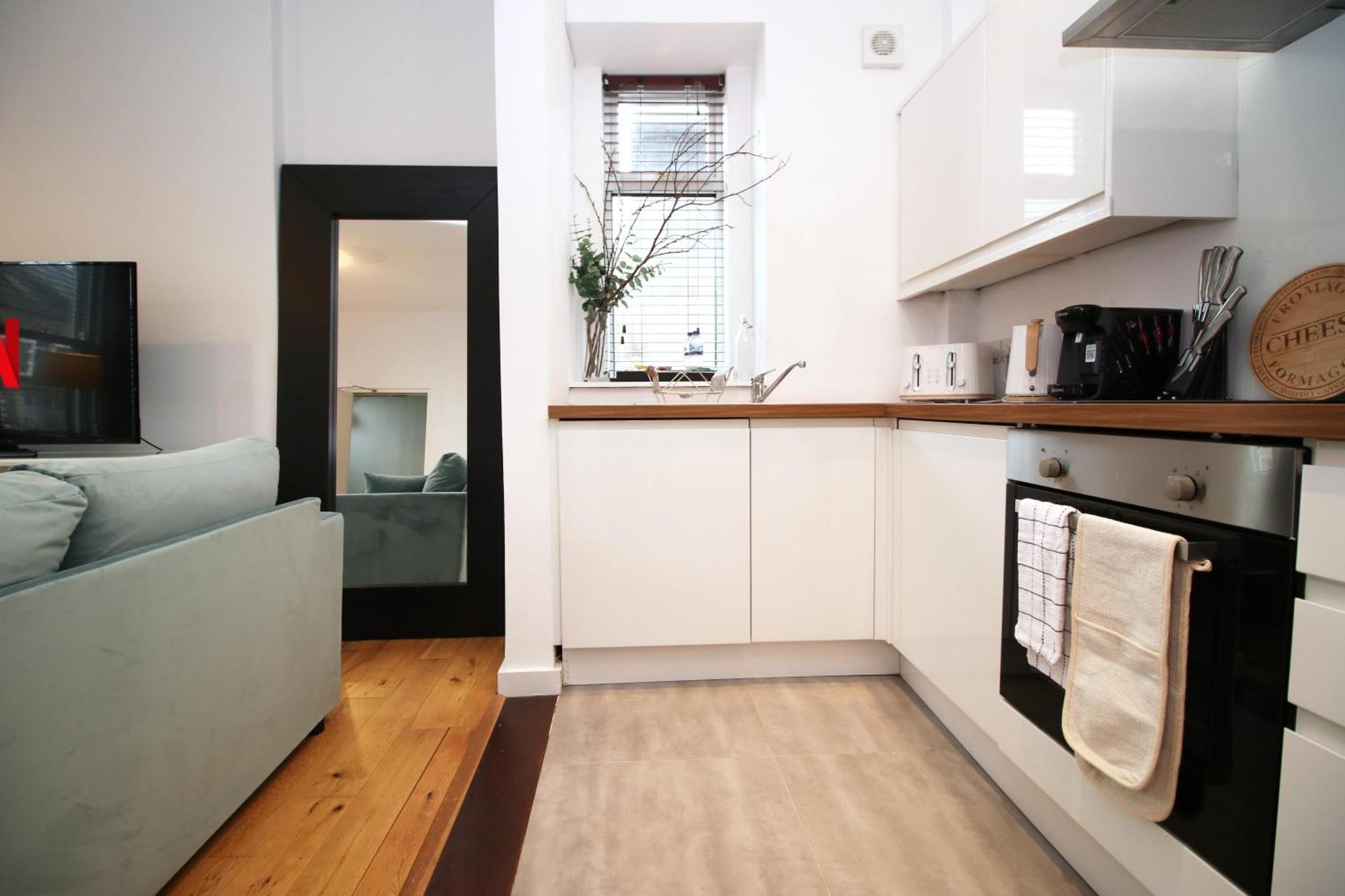 Coastal Penarth Dream! Close To Cardiff Superb Location Near Bars And Restaurants! Dog Friendly And Welcome Breakfast Pack! Esterno foto