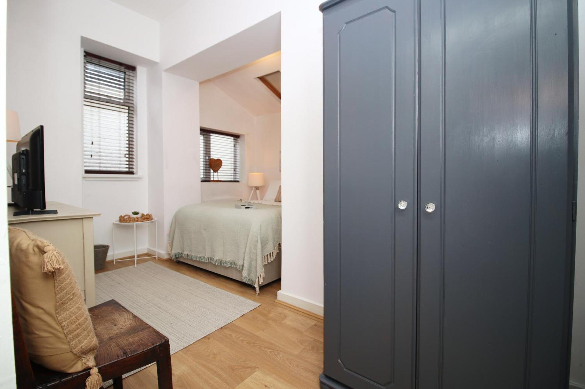 Coastal Penarth Dream! Close To Cardiff Superb Location Near Bars And Restaurants! Dog Friendly And Welcome Breakfast Pack! Esterno foto
